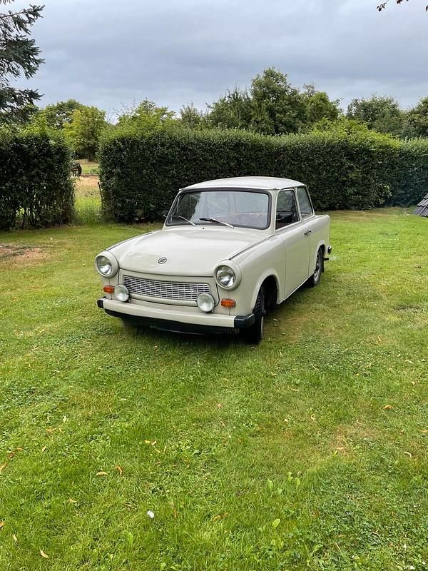 Gebraucht 1982 Trabant 601 Limousine | 4.200 € - Bild 1/4
