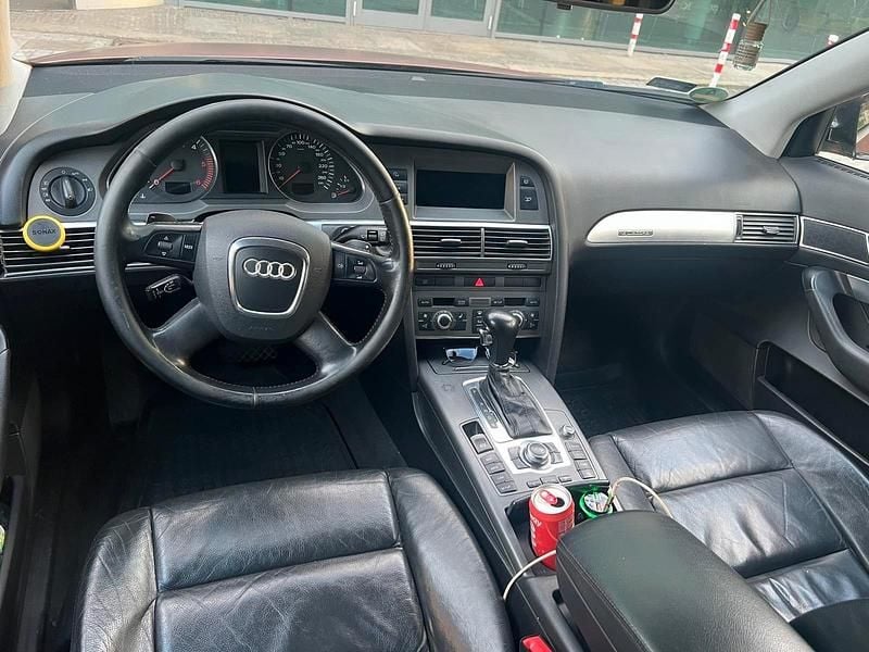 Second-hand Audi A6 300 CP (220 kW) 2005 Albastru Break