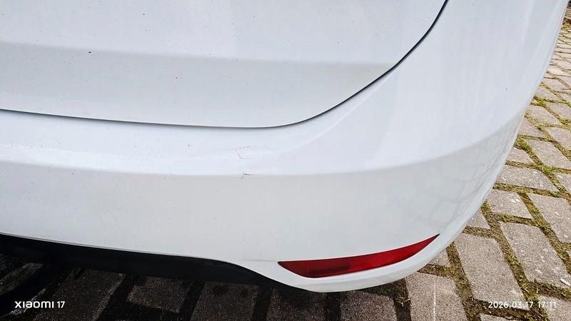 Gebraucht Hyundai ix20 Classic 90 PS (66 kW) 2011 Weiß Kleinwagen