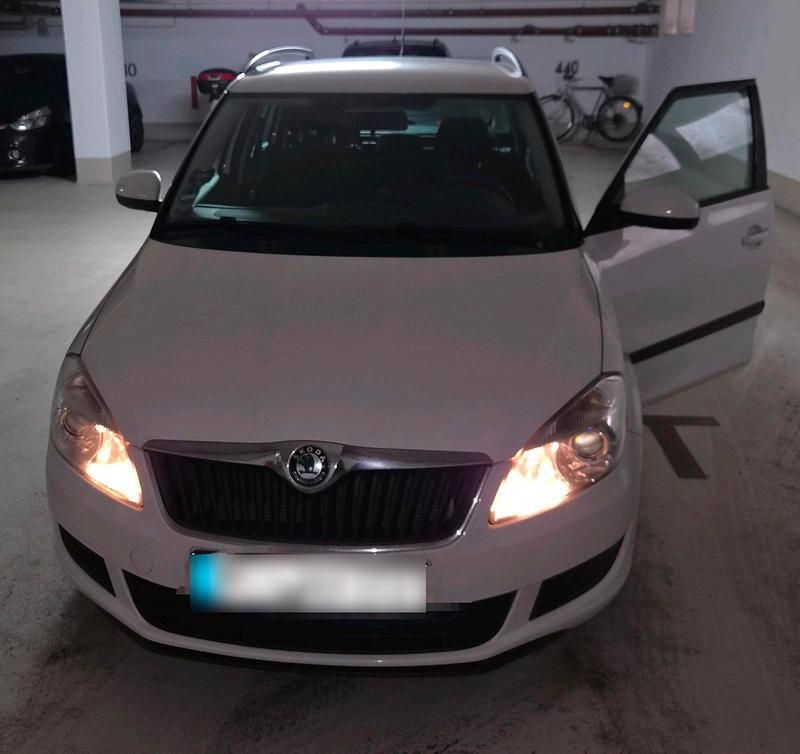 Gebraucht Skoda Fabia 105 PS (77 kW) 2011 Weiß Kombi