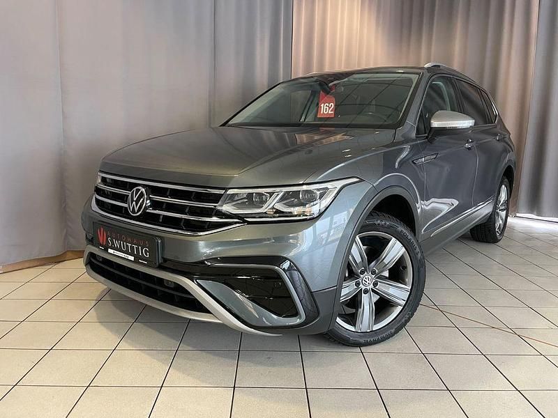 Grau Gebraucht 2022 VW Tiguan Allspace Elegance SUV | 30.990 € (Guter Preis) - Bild 1/4