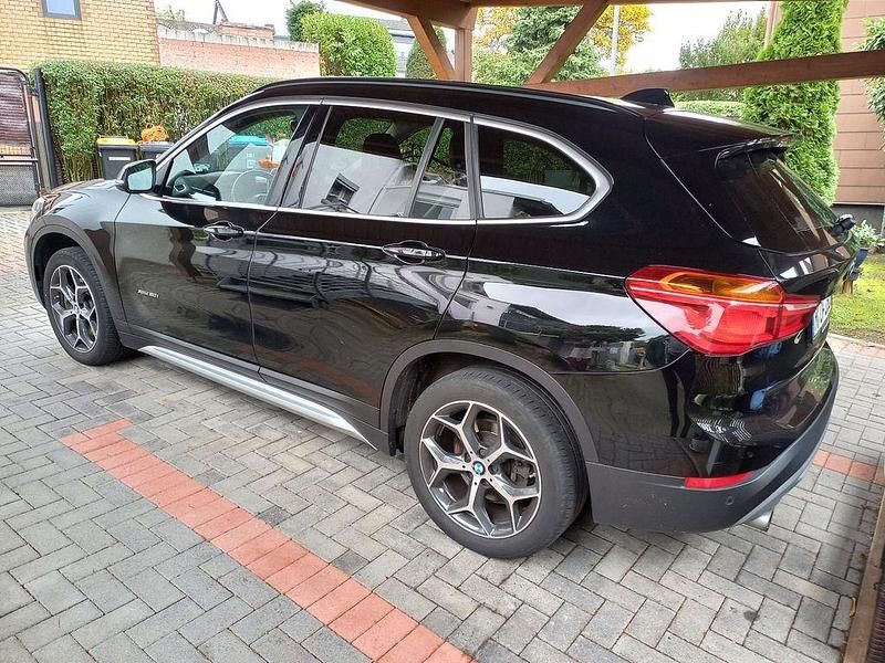 Gebraucht BMW X1 xLine 192 PS (141 kW) 2018 Schwarz SUV