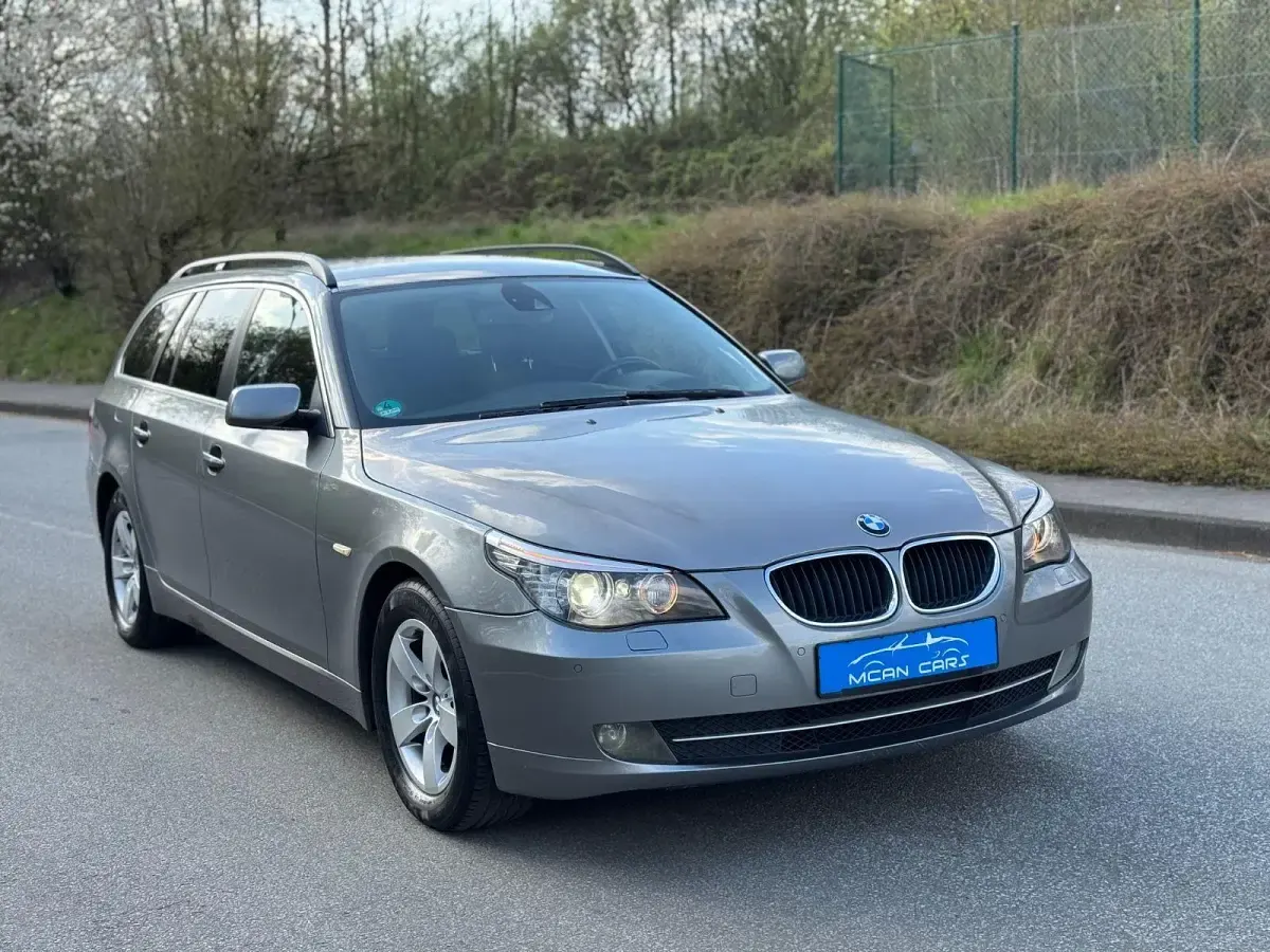 Gebraucht BMW 520 Exclusive 170 PS (125 kW) 2008 Grau Kombi