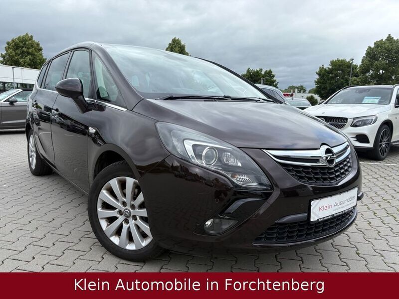 Braun Gebraucht 2012 Opel Zafira Tourer Innovation Van / Kleinbus | 5.980 € (Guter Preis) - Bild 1/4