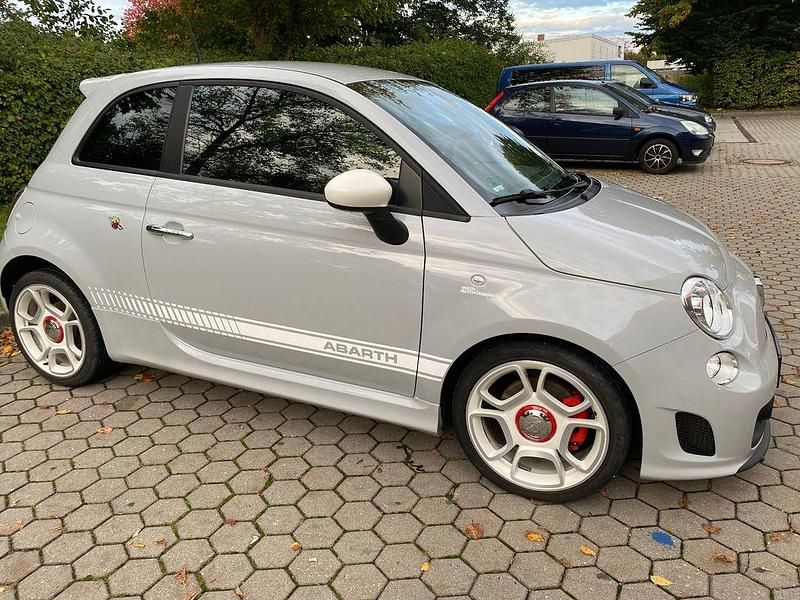 Grau Gebraucht 2013 Abarth 500 Custom Kleinwagen | 11.200 € (Etwas zu teuer) - Bild 1/4