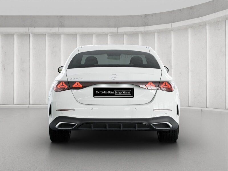 Gebraucht Mercedes E220 AMG 197 PS (144 kW) 2023 Othercolor Limousine