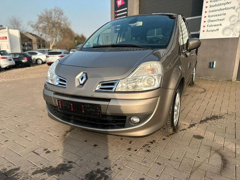 Gebraucht Renault Modus Night&Day 75 PS (55 kW) 2012 Braun Van / Kleinbus