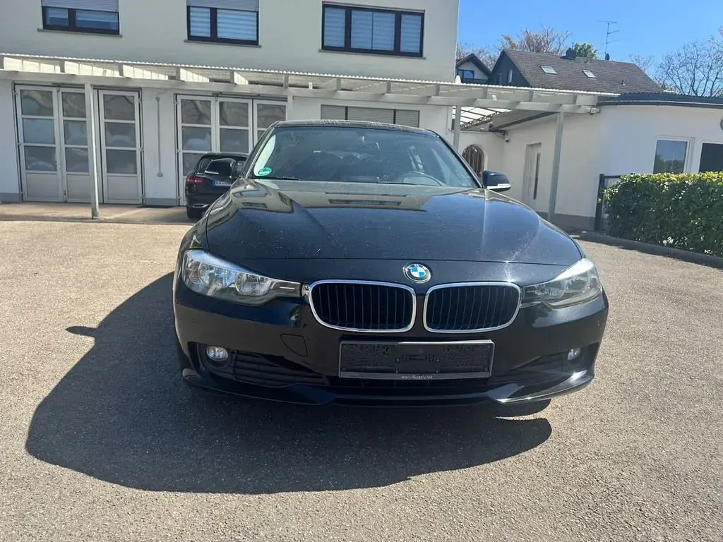 Usata BMW 318 143 CV (105 kW) 2013 Nero Station wagon