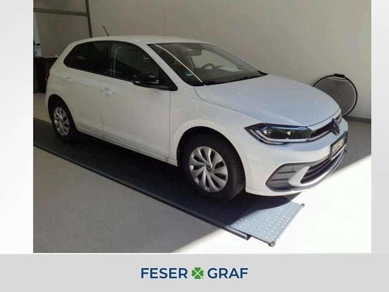 Weiß Gebraucht 2024 VW Polo Move Limousine | 20.590 € (Guter Preis) - Bild 1/4