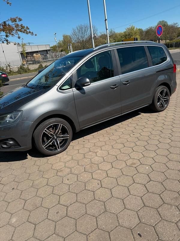 Second-hand Seat Alhambra 140 CP (102 kW) 2012 Gri Monovolum