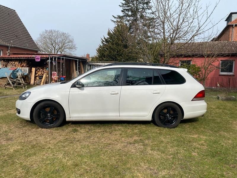 Gebraucht VW Golf VII Match 140 PS (102 kW) 2012 Weiß Kombi