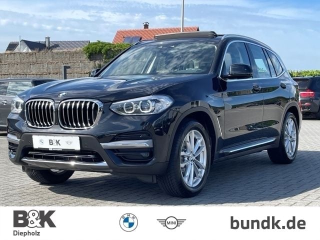 Schwarz metallic Gebraucht 2021 BMW X3 Luxury Line SUV | 45.750 € - Bild 1/4