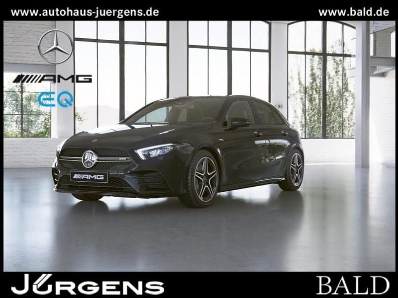Metalliclack kosmosschwarz Gebraucht 2022 Mercedes A35 AMG AMG Limousine | 35.880 € (Fairer Preis) - Bild 1/4