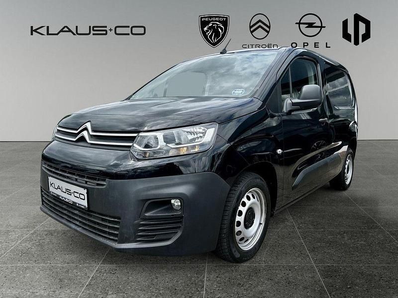 Schwarz / onyxschwarz Gebraucht 2019 Citroën Berlingo Van / Kleinbus | 14.980 € (Teuer) - Bild 1/3