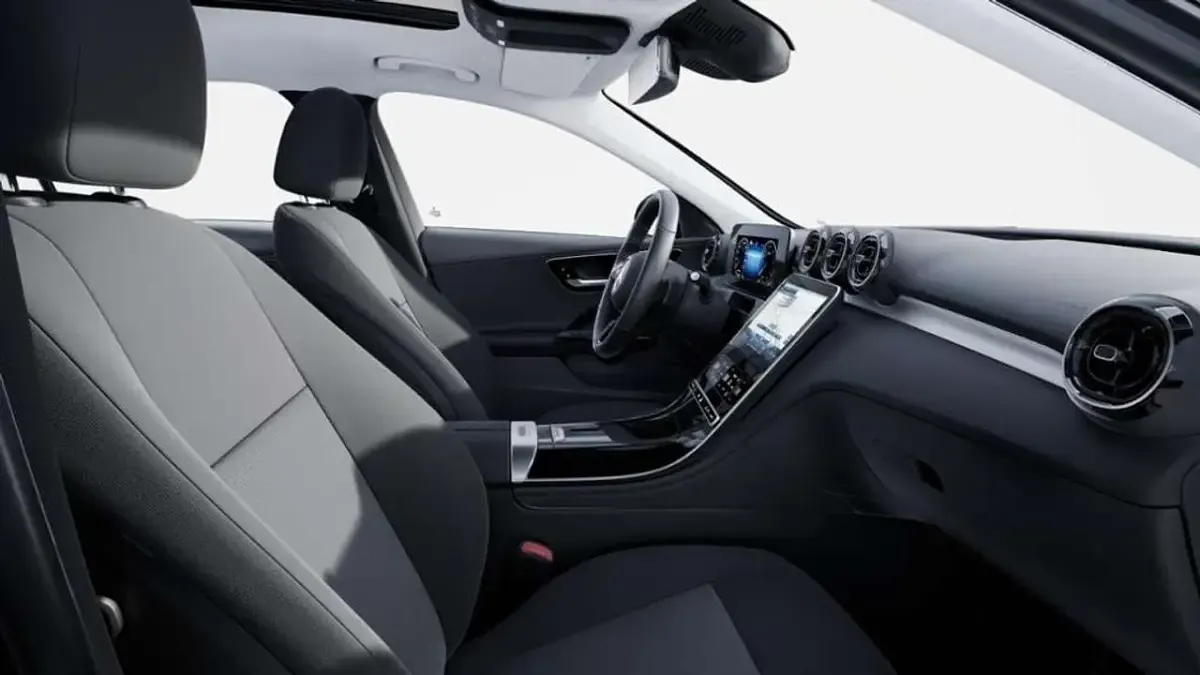 Gebraucht Mercedes C220 200 PS (147 kW) 2023 Schwarz Kombi