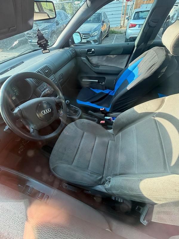 Gebraucht Audi A3 125 PS (91 kW) 2000 Blau Kleinwagen