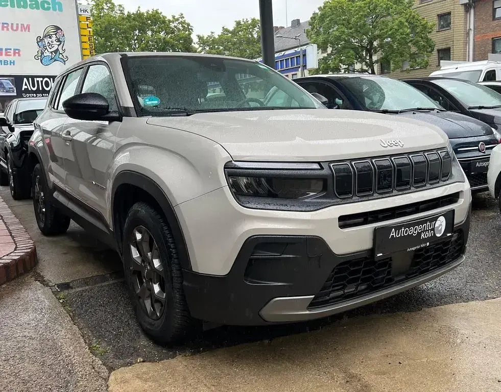 Gebraucht Jeep Avenger 101 PS (74 kW) 2024 Grau SUV