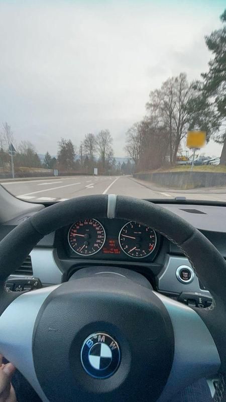 Gebraucht BMW 325 M Performance 218 PS (160 kW) 2005 Grau Limousine