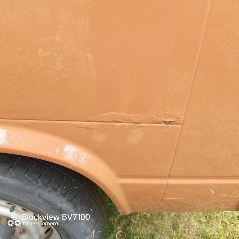 Usata VW T3 1983 Andere farben Furgone