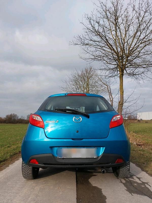 Blau Gebraucht 2012 Mazda 2 Kleinwagen | 1.300 € (Superpreis) - Bild 1/4