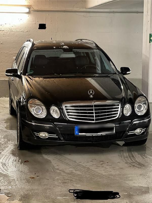 Gebraucht Mercedes E280 190 PS (139 kW) 2006 Schwarz Kombi