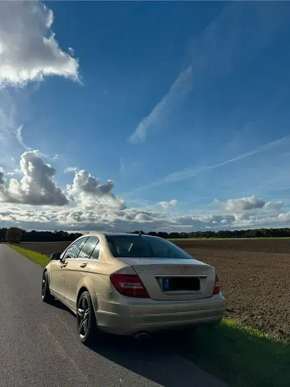 Gebraucht Mercedes C220 Elegance 170 PS (125 kW) 2013 Beige Limousine