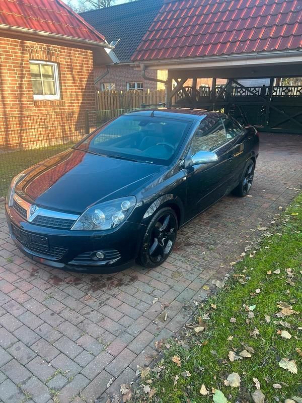 Schwarz Gebraucht 2006 Opel Astra Cabriolet Cabrio | 1.900 € (Guter Preis) - Bild 1/4