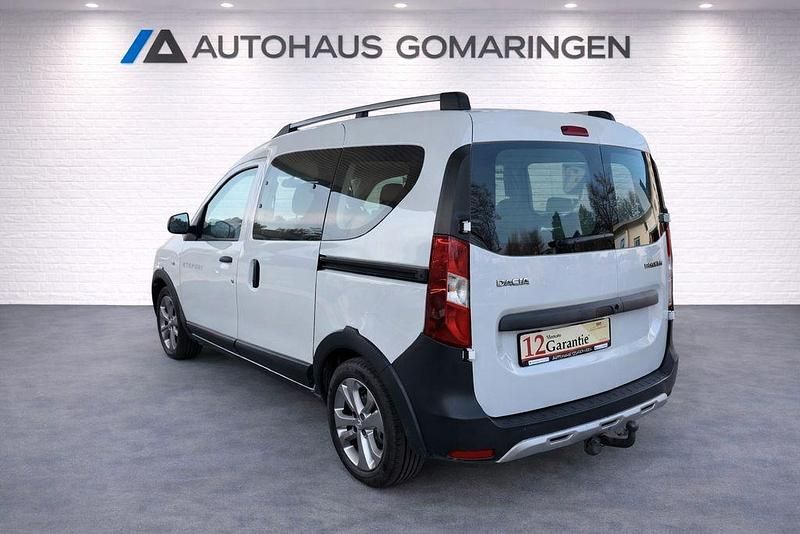 Gebraucht Dacia Dokker Stepway 116 PS (85 kW) 2016 Weiß Van / Kleinbus