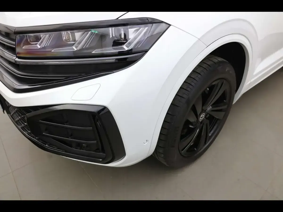 Gebraucht VW Touareg Style 286 PS (210 kW) 2025 Oryxweiß perleffekt (white), pearl effect SUV