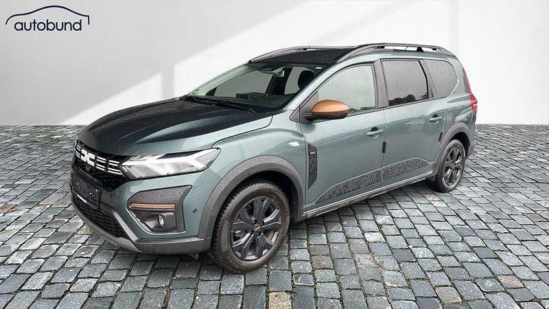 Grün Gebraucht 2024 Dacia Jogger Extreme Limousine | 18.970 € (Fairer Preis) - Bild 1/4