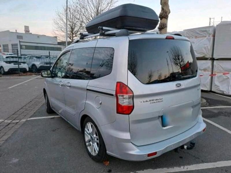 Gebraucht Ford Tourneo 100 PS (73 kW) 2017 Silber Kombi