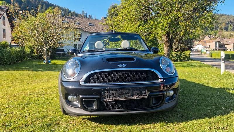 Gebraucht Mini Cooper S Cabriolet 184 PS (135 kW) 2011 Schwarz Cabrio
