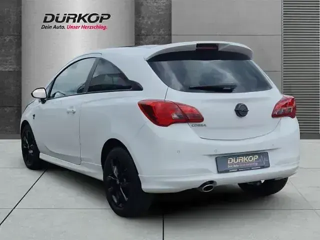 Gebraucht Opel Corsa Color Edition 90 PS (66 kW) 2015 Weiß Kleinwagen