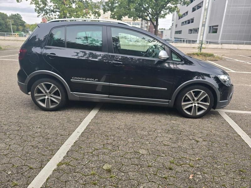 Schwarz Gebraucht 2010 VW Golf Plus Cross Highline Van / Kleinbus | 6.000 € (Fairer Preis) - Bild 1/4