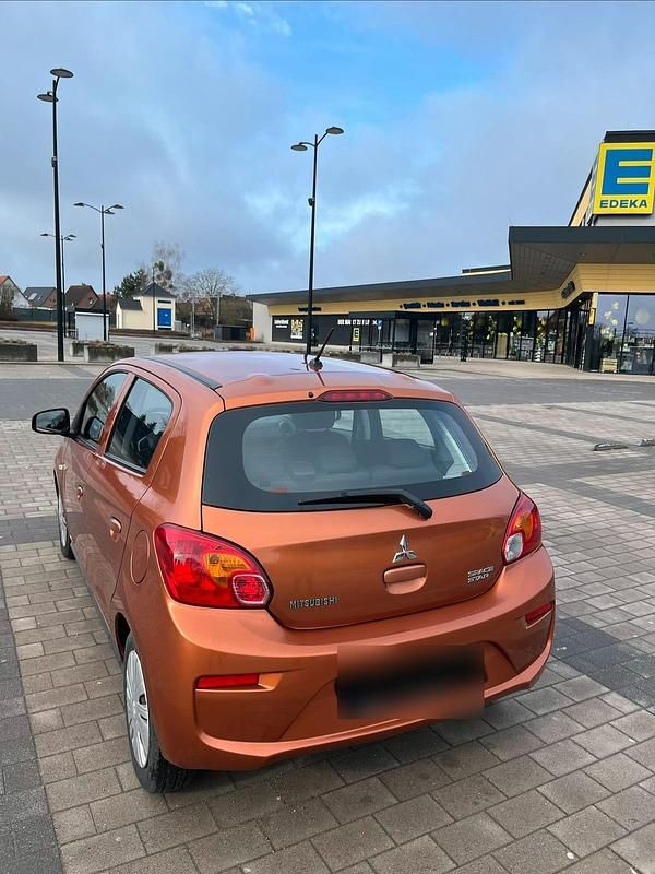 Gebraucht Mitsubishi Space Star 71 PS (52 kW) 2017 Orange Kleinwagen