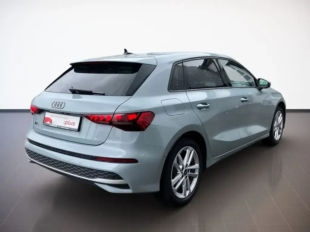 Gebraucht Audi A3 Advanced 204 PS (150 kW) 2025 Grau Limousine