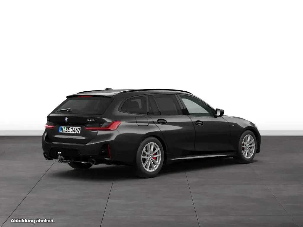 Gebraucht BMW 330 M Sport 258 PS (189 kW) 2026 Schwarz Kombi