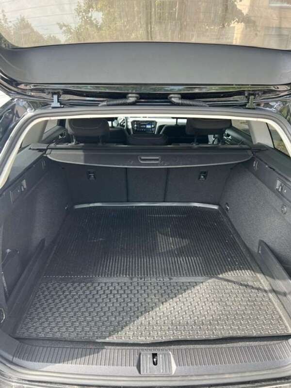 Schwarz Gebraucht 2022 VW Passat Business Kombi | 24.500 € (Fairer Preis) - Bild 1/4