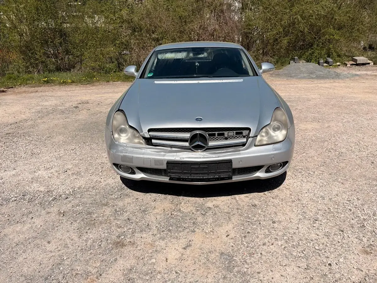 Gebraucht Mercedes CLS320 245 PS (180 kW) 2006 Silber Coupé
