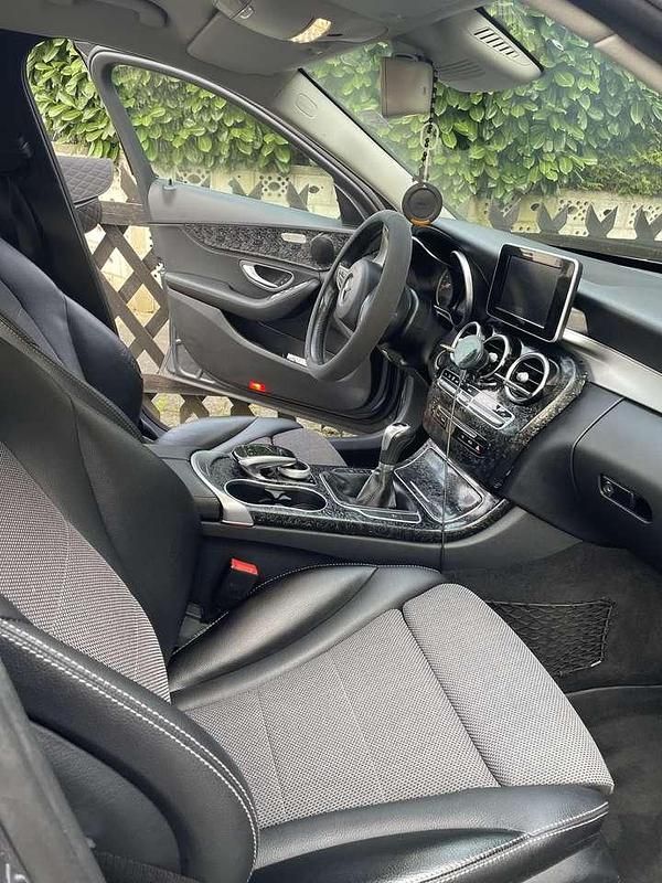 Gebraucht Mercedes C200 Avantgarde 184 PS (135 kW) 2015 Limousine
