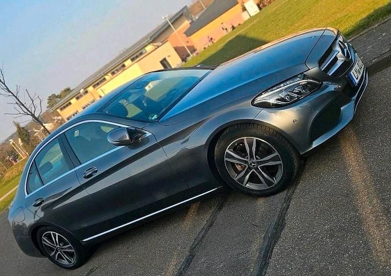 Gebraucht Mercedes C220 170 PS (125 kW) 2017 Grau Limousine