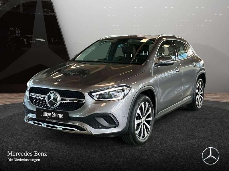 Gebraucht Mercedes GLA250 Progressive 160 PS (117 kW) 2021 Grau SUV