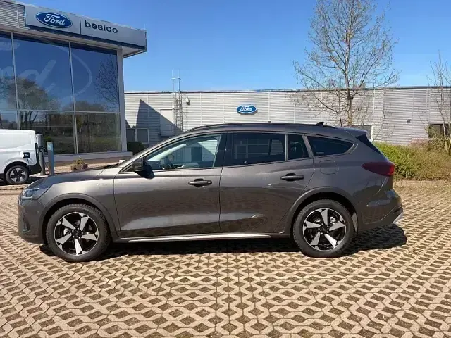 Używany Ford Focus Active X 125 KM (91 kW) 2023 Szary Kombi