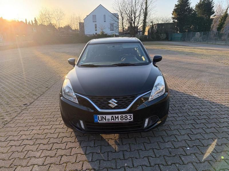 Gebraucht Suzuki Baleno 90 PS (66 kW) 2019 Schwarz Kleinwagen