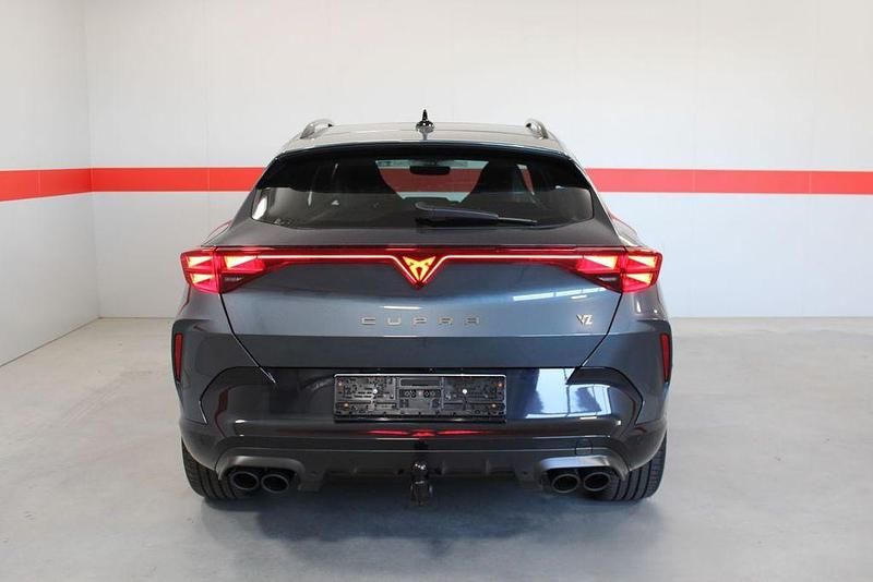 Gebraucht Cupra Formentor 333 PS (244 kW) 2024 Grau (magneticgraumetallic) SUV