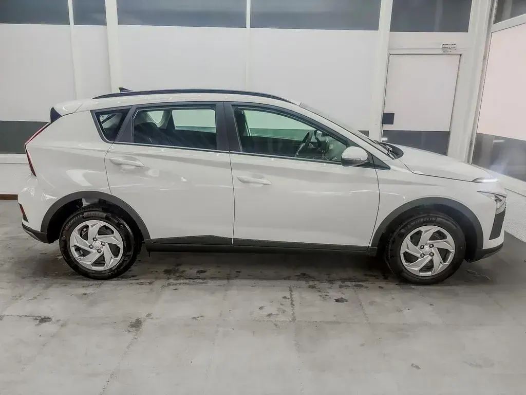 Neu Hyundai Bayon Life 90 PS (66 kW) 2026 Weiss saw SUV