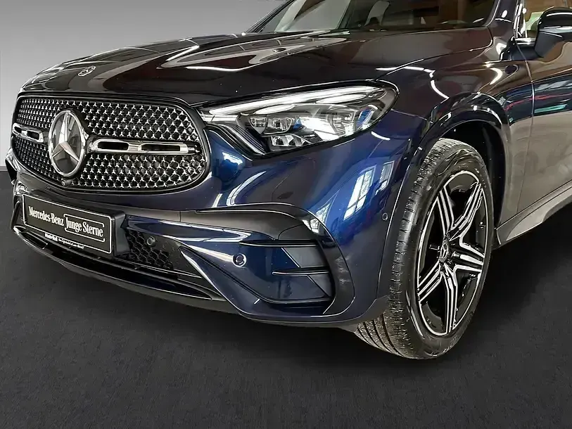 Gebraucht Mercedes GLC220 AMG 197 PS (144 kW) 2023 Lack nautikblau (metallic) SUV