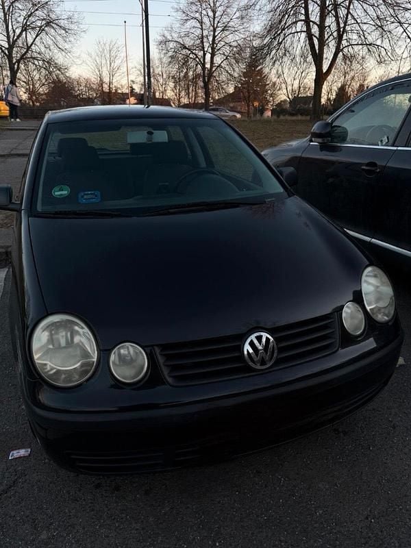 Gebraucht VW Polo 54 PS (39 kW) 2003 Schwarz Kleinwagen