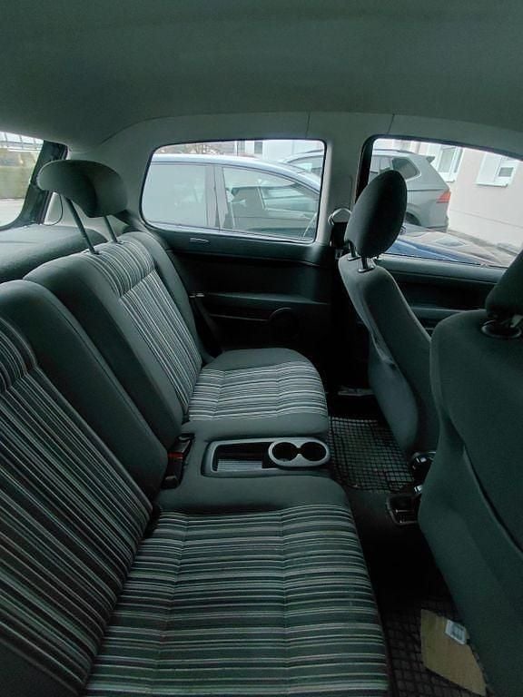 Gebraucht VW Fox 54 PS (39 kW) 2007 Schwarz Kleinwagen