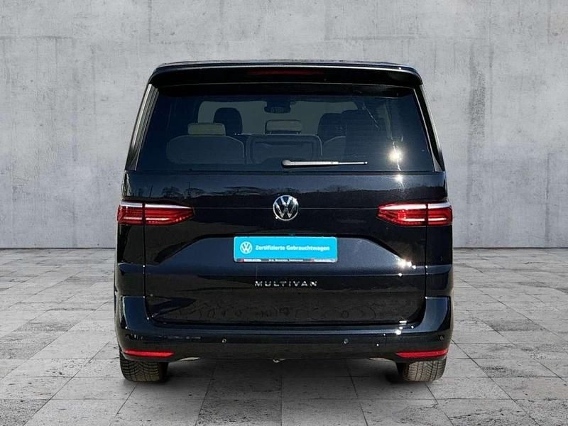 Usata VW Multivan Basis 150 CV (110 kW) 2024 Nero Monovolume